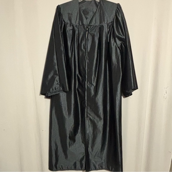 Black Unisex Graduation Judge’s Gown Choir Robe Halloween costume One size - Picture 1 of 8
